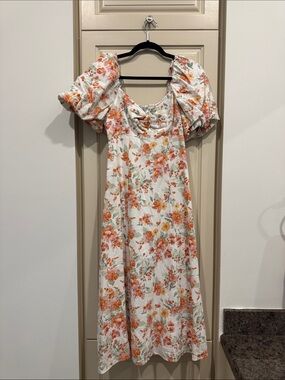 Avec Les Filles White Floral Puff-Sleeve Midi Dress